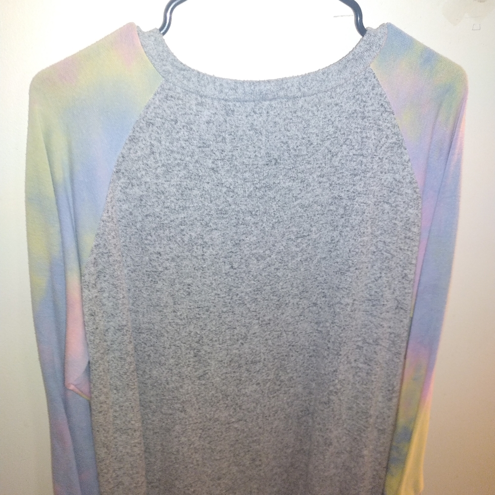 Sweater - Picture 2 of 2